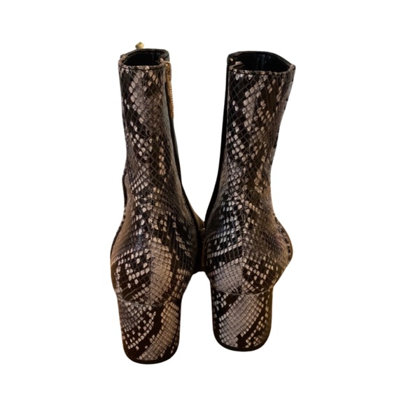 Judith Ripka Black And Reptile Leather Boot.  Valerie Size 7 1/2 M.  NWOT - Picture 3 of 8